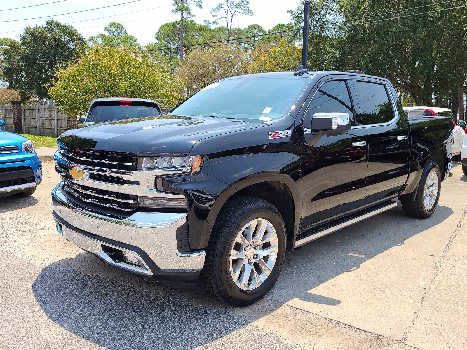 Pre-Owned 2019 Chevrolet Silverado 1500 LTZ Crew Cab ...