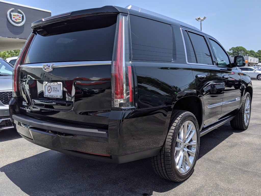 Certified Pre-Owned 2018 Cadillac Escalade Platinum Sport Utility in ...