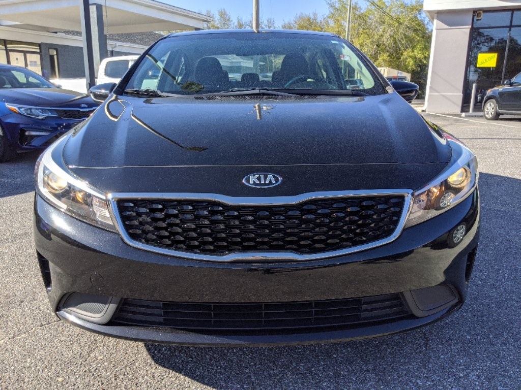 Certified Pre-Owned 2017 Kia Forte LX 4D Sedan in Fort ...